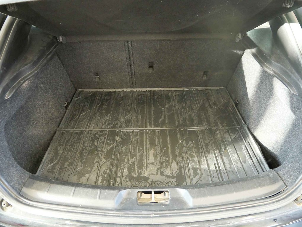 Volvo V40 2.0D 