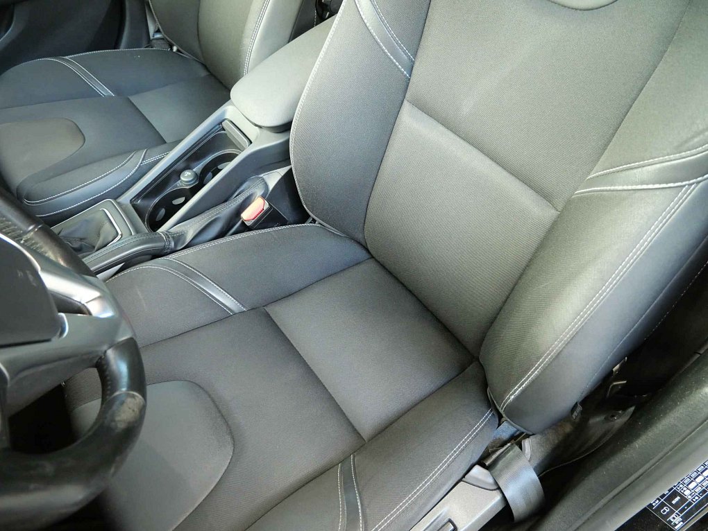 Volvo V40 2.0D 