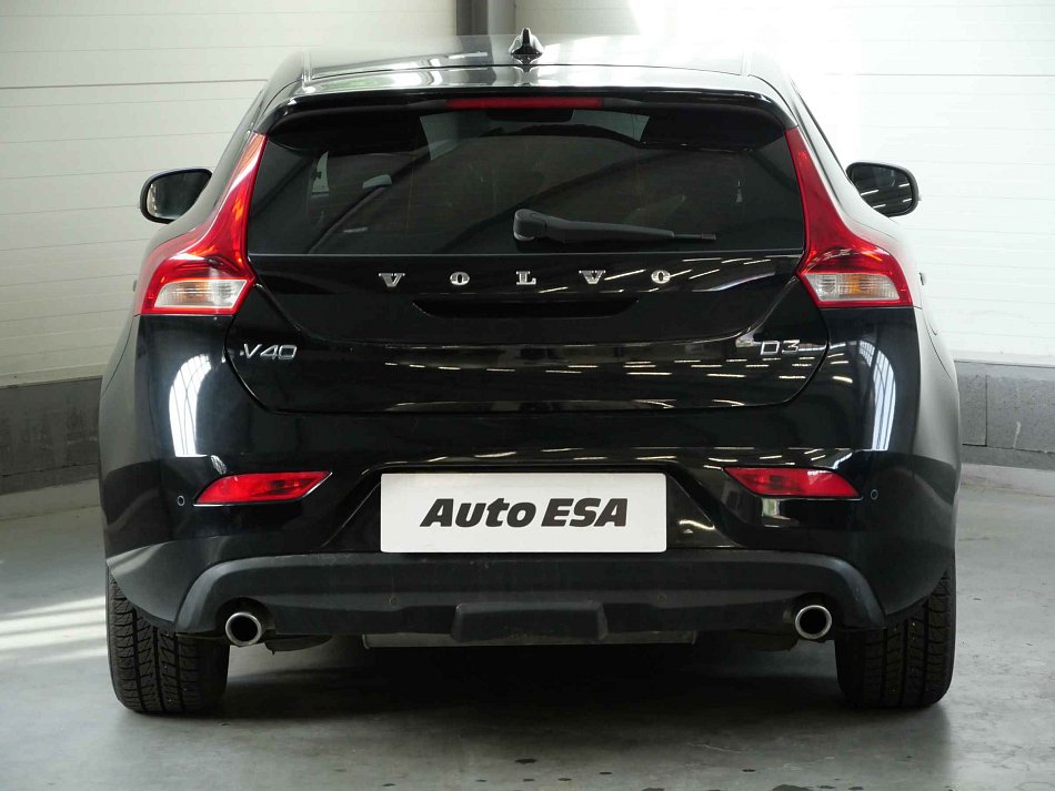Volvo V40 2.0D 