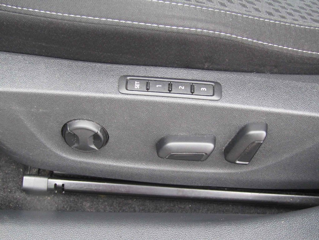 Škoda Octavia IV 2.0TDi Style