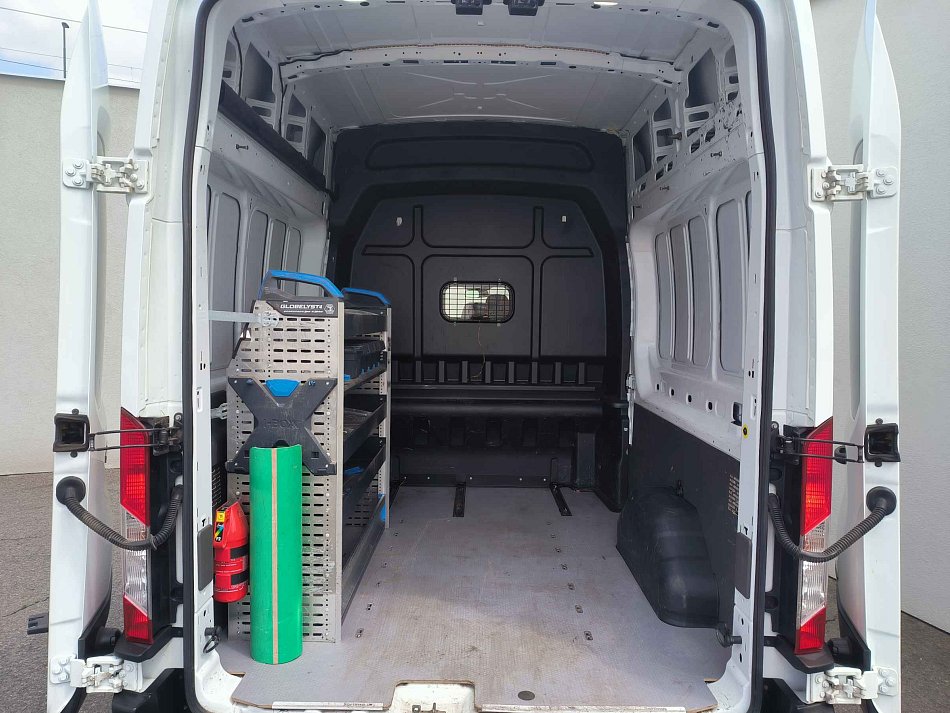 Ford Transit 2.0TDCi Trend L3H3 6míst