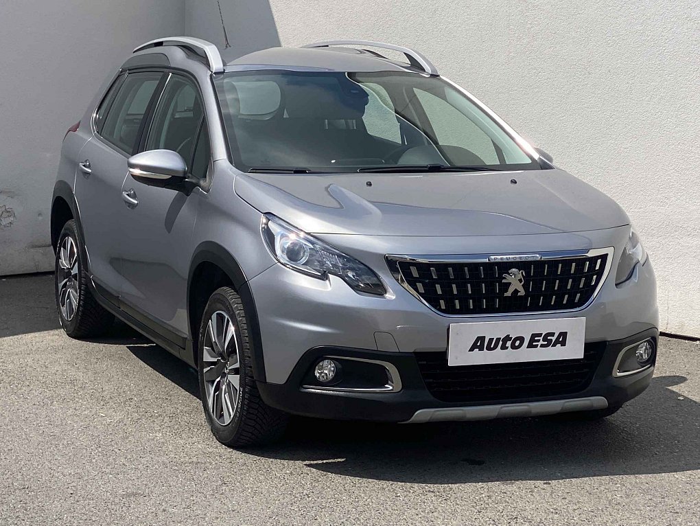 Peugeot 2008 1.2 PT 