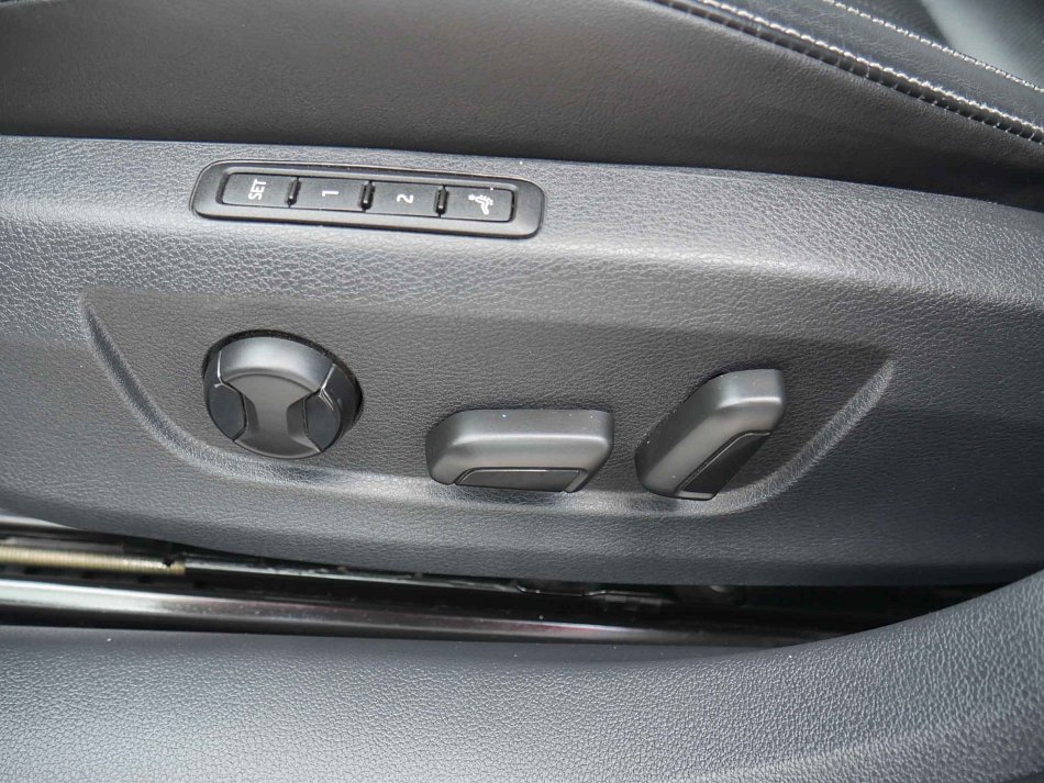 Škoda Superb III 2.0 TDI L&K 4x4