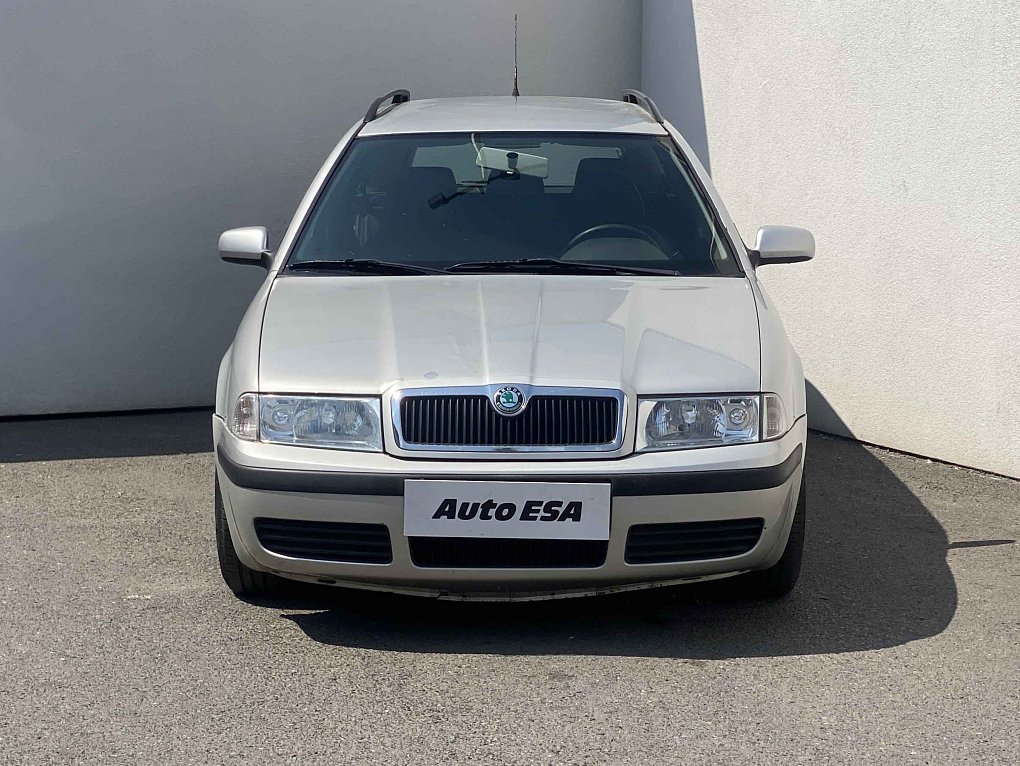 Škoda Octavia 1.6 16V Tour