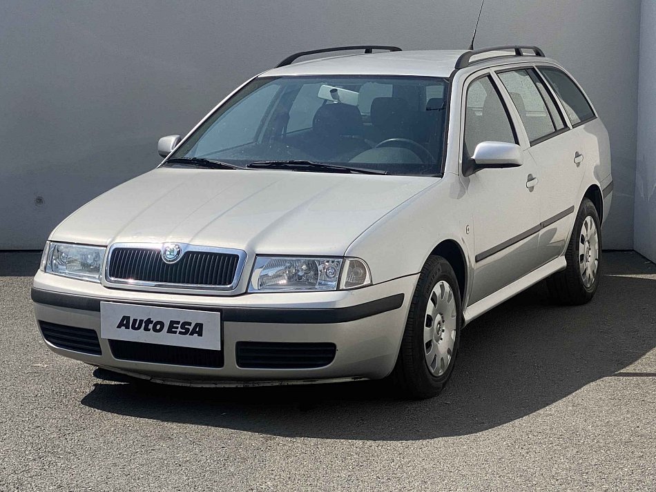 Škoda Octavia 1.6 16V Tour