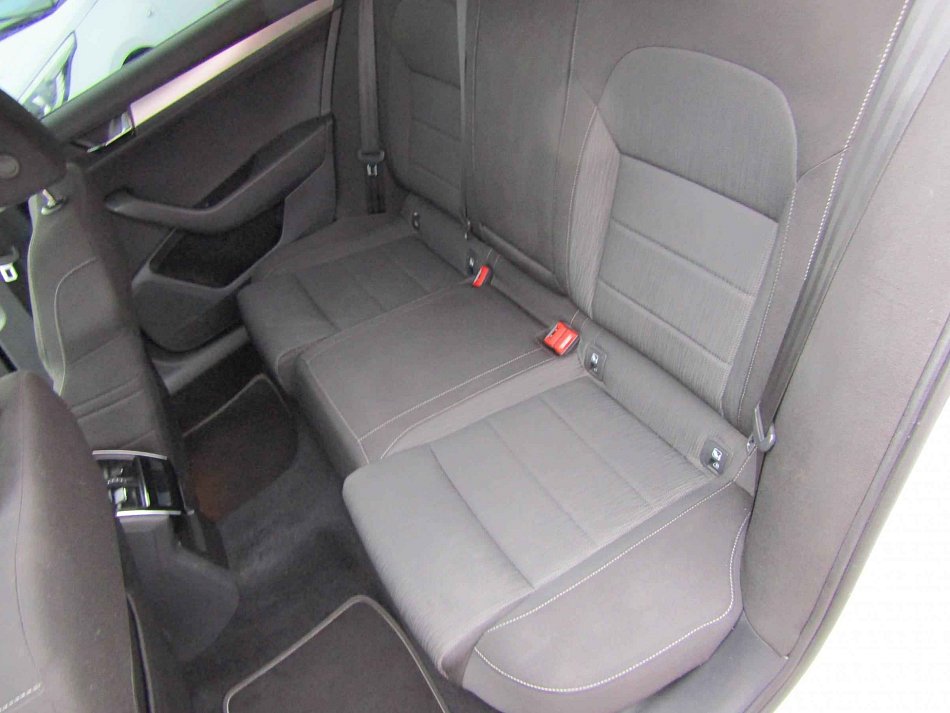 Škoda Superb III 2.0 TDi 