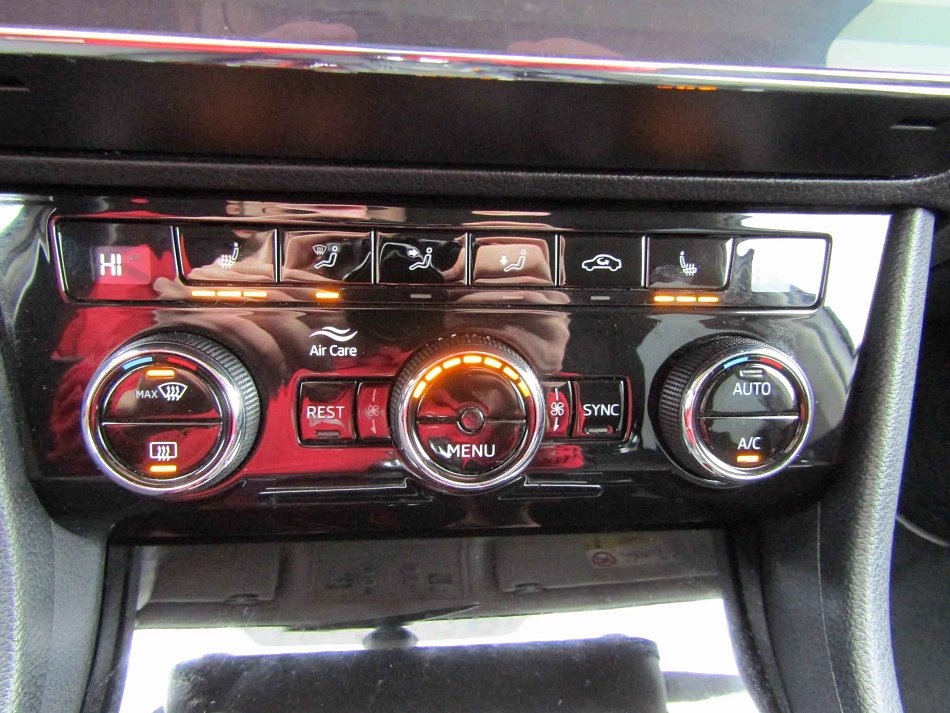 Škoda Superb III 2.0 TDi 