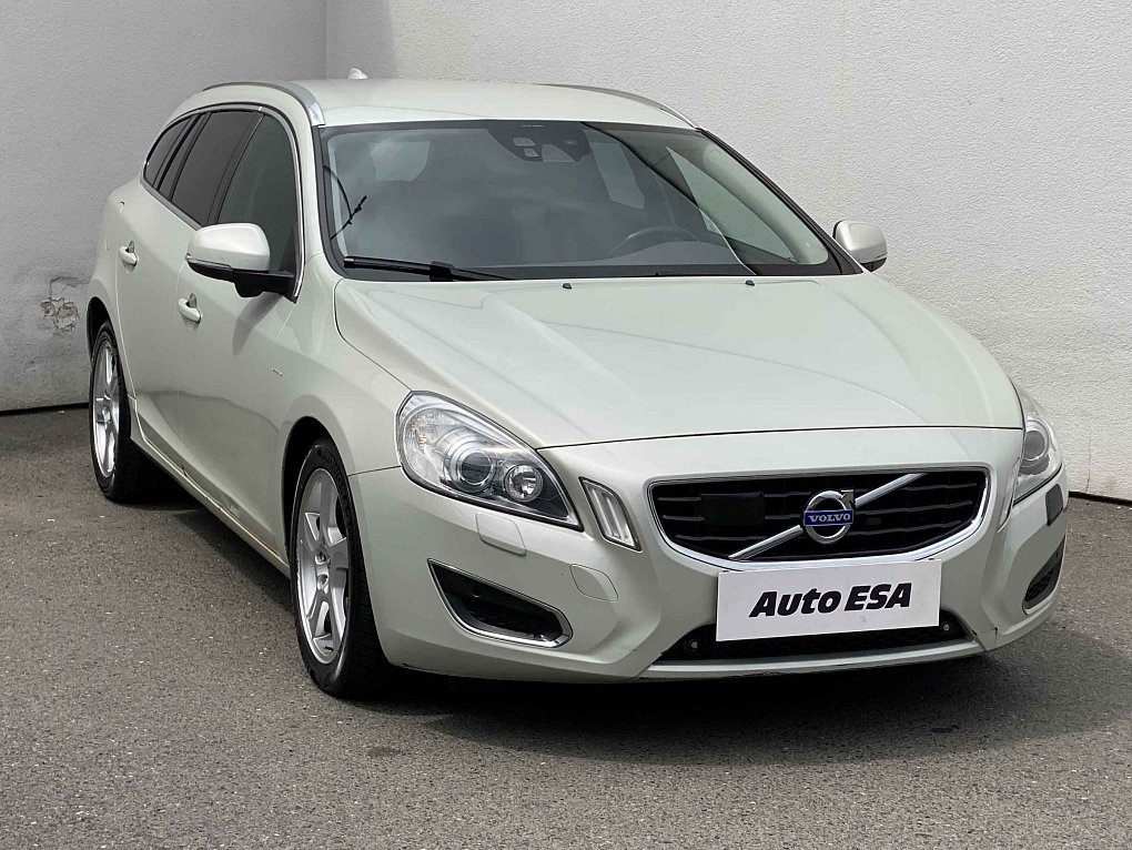 Volvo V60 2.4 D5  4x4