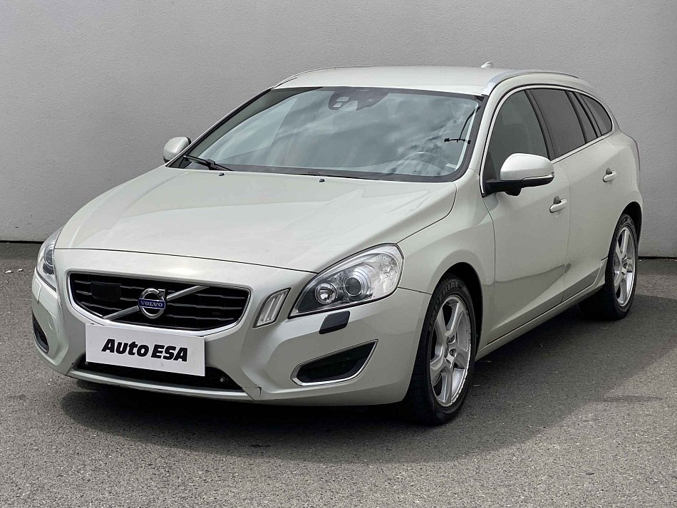 Volvo V60 2.4 D5  4x4