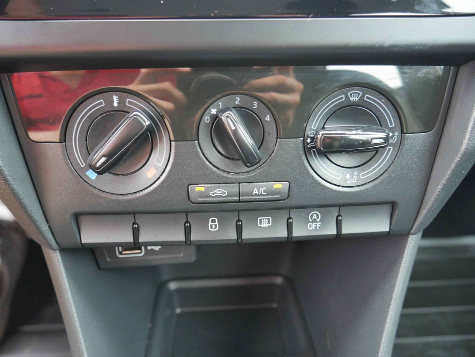 Škoda Rapid 1.0 TSI Ambition