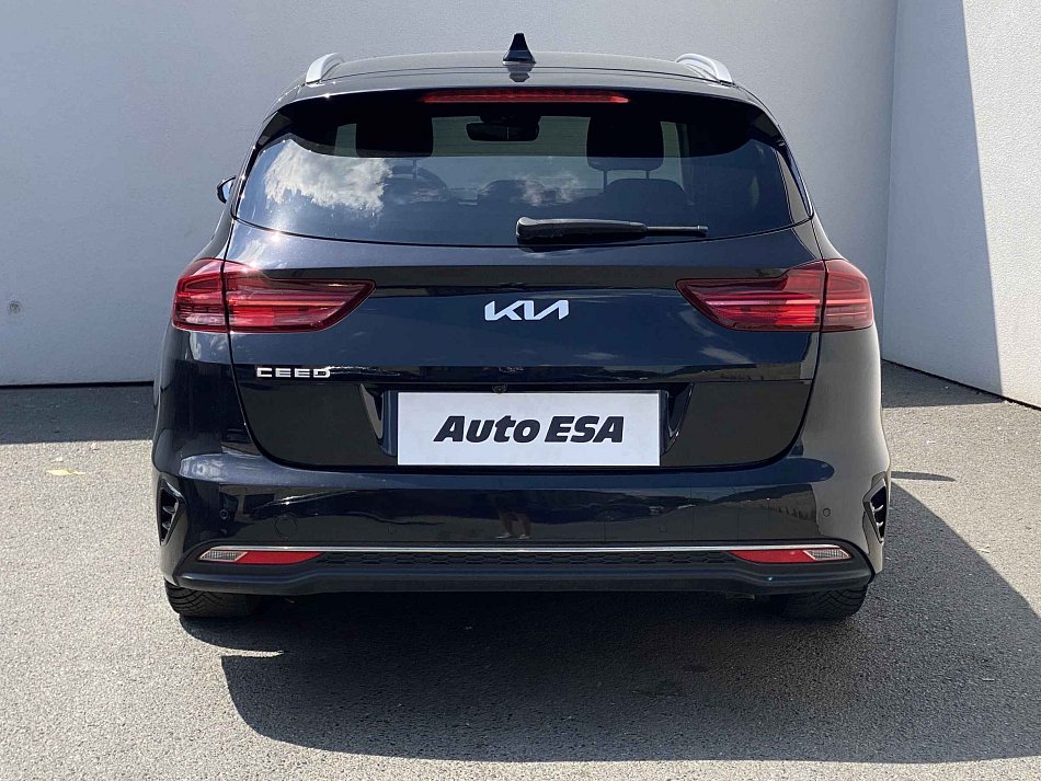 Kia Ceed 1.5 T-GDi TOP SW