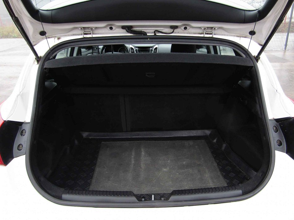 Hyundai I30 1.6 CVVT Trikolor