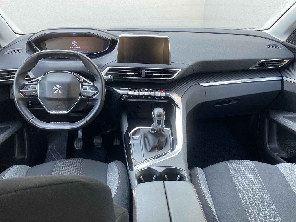 Peugeot 3008 1.2PT Active