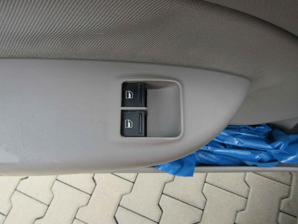 Škoda Octavia II 2.0 FSI 