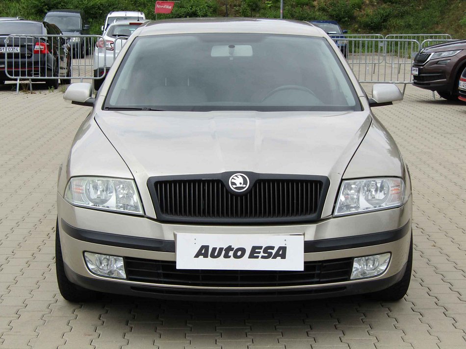 Škoda Octavia II 2.0 FSI 