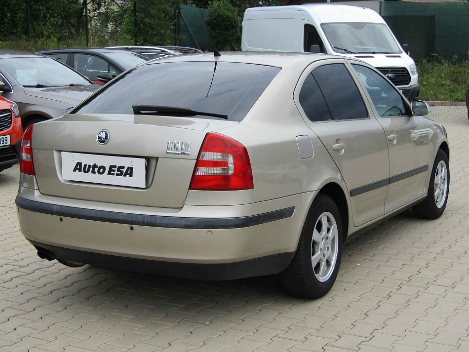 Škoda Octavia II 2.0 FSI 