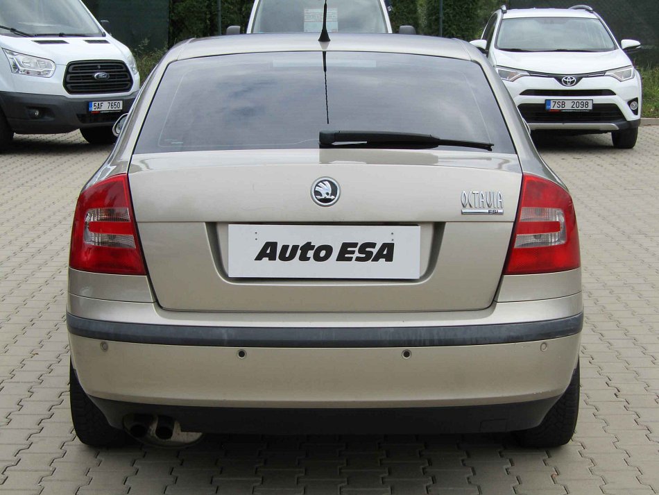 Škoda Octavia II 2.0 FSI 
