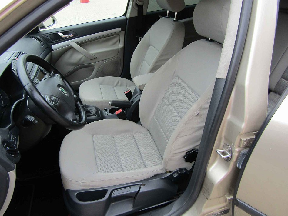 Škoda Octavia II 2.0 FSI 