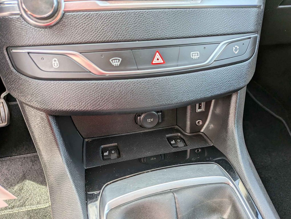 Peugeot 308 1.2PT 