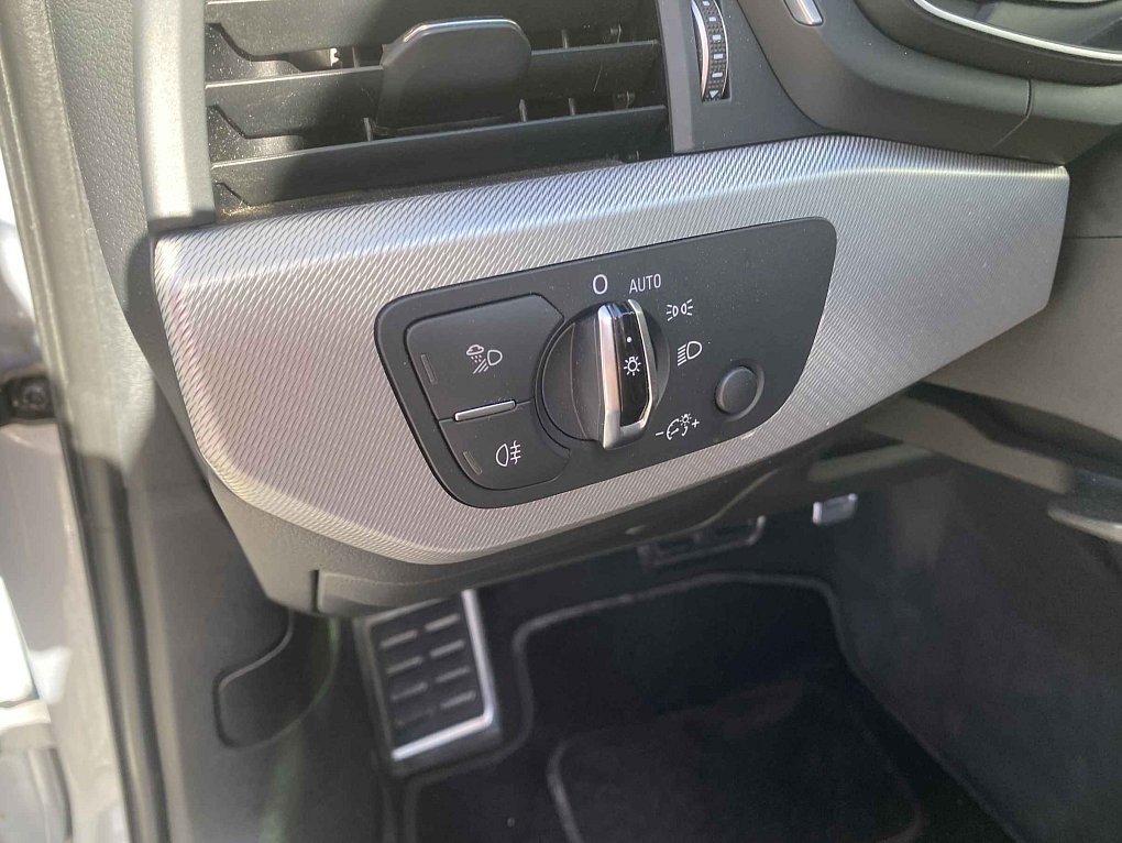 Audi A4 2.0 TDi 