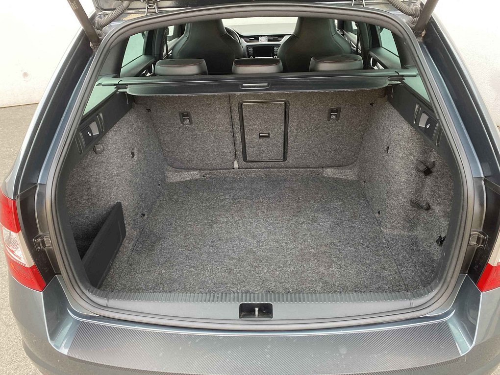 Škoda Octavia III 2.0 TDi RS Challange