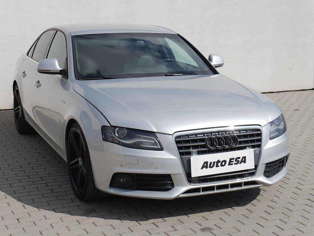 Audi A4 3.2 FSi S-line Quattro