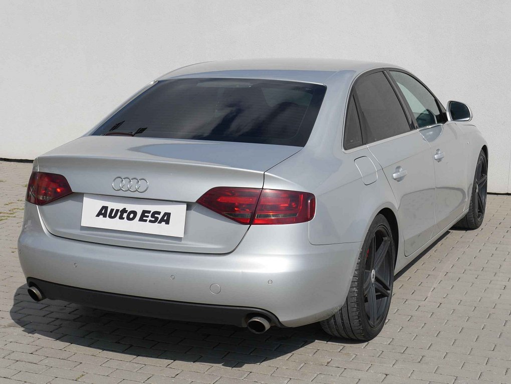 Audi A4 3.2 FSi S-line Quattro
