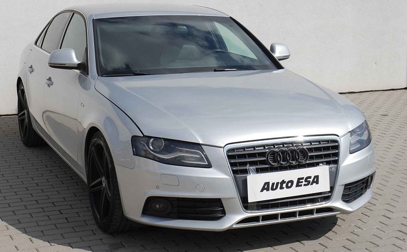 Audi A4 3.2 FSi S-line Quattro