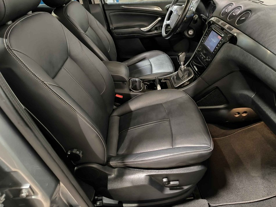 Ford S-MAX 2.0 TDCi Titanium