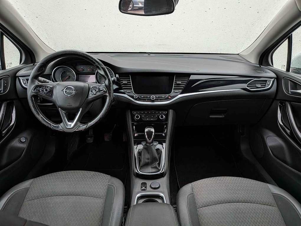 Opel Astra 1.6 CDTi 