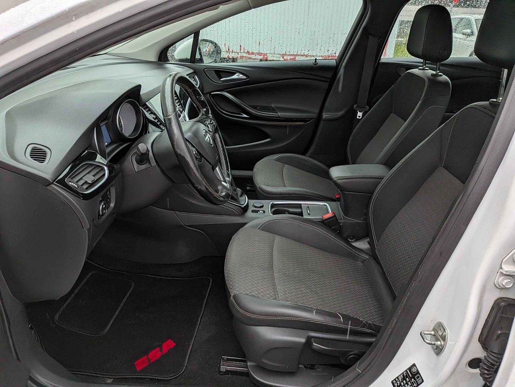 Opel Astra 1.6 CDTi 