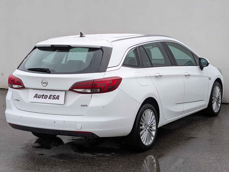 Opel Astra 1.6 CDTi 