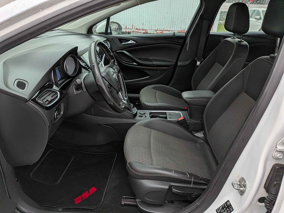 Opel Astra 1.6 CDTi 