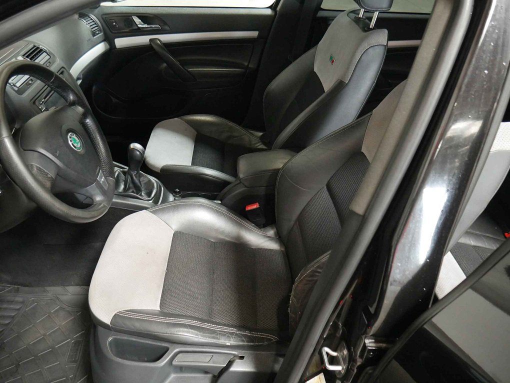 Škoda Octavia II 2.0TDi RS