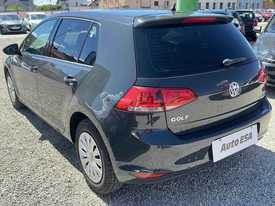 Volkswagen Golf 1.2 TSi 