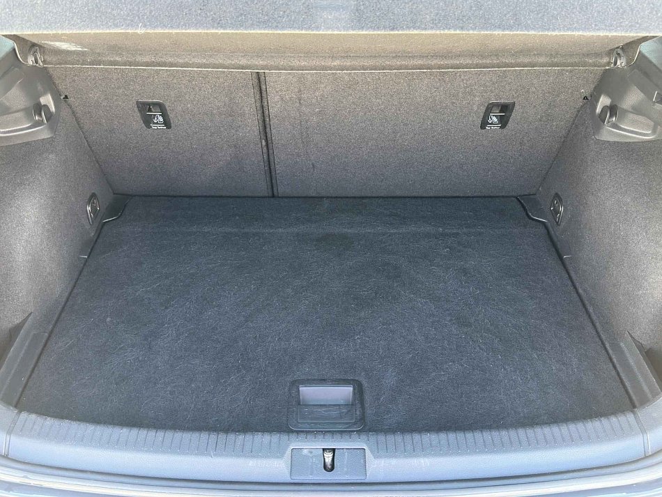 Volkswagen Golf 1.2 TSi 