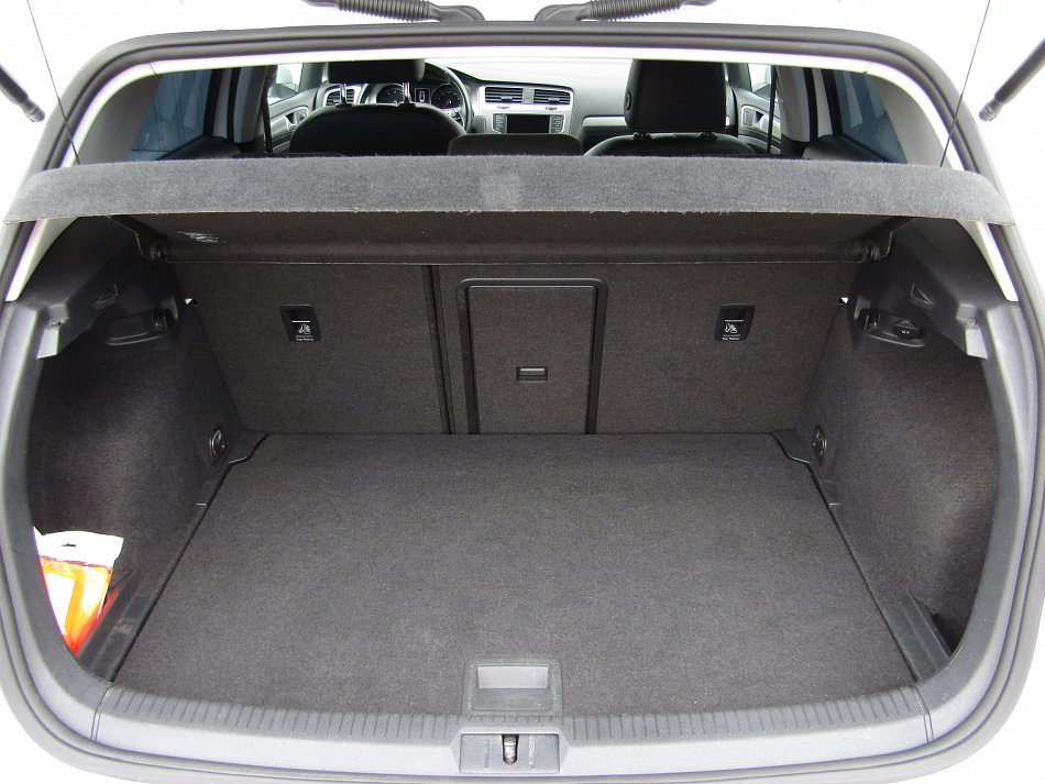 Volkswagen Golf 1.4TSI 