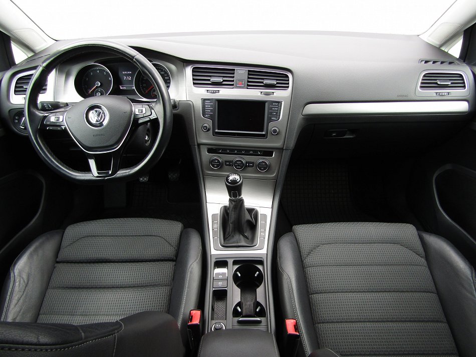 Volkswagen Golf 1.4TSI 