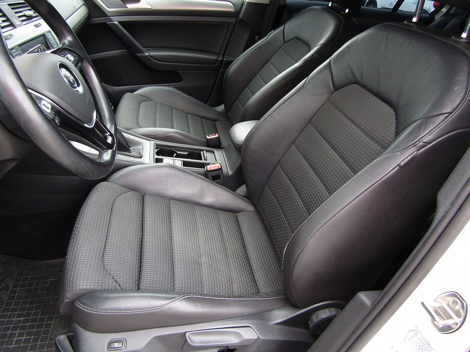 Volkswagen Golf 1.4TSI 