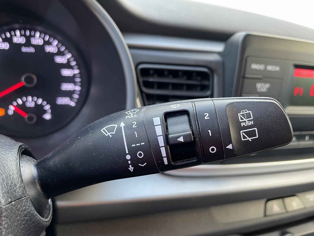 Kia Rio 1.2i 