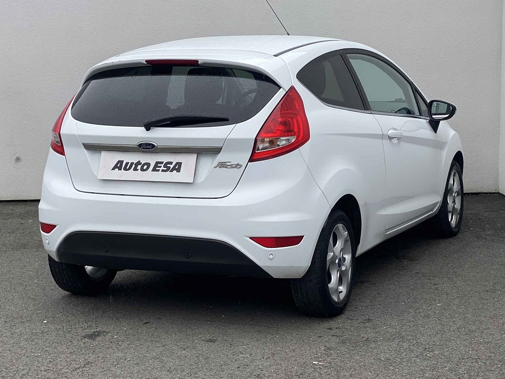 Ford Fiesta 1.4i Titanium