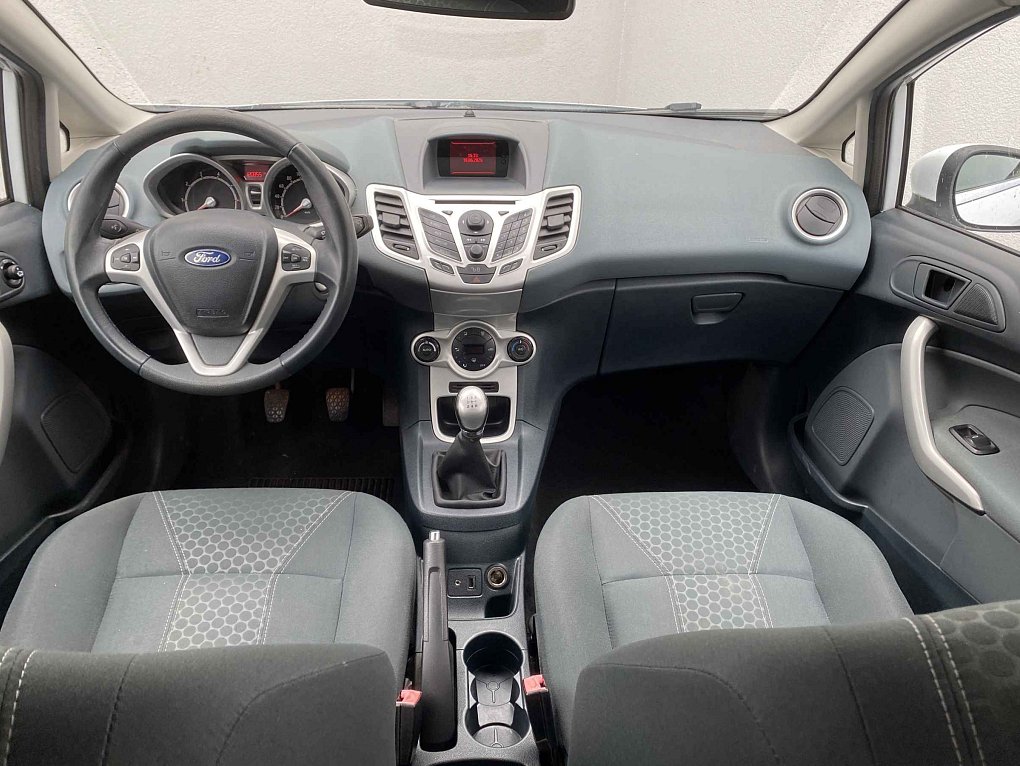 Ford Fiesta 1.4i Titanium