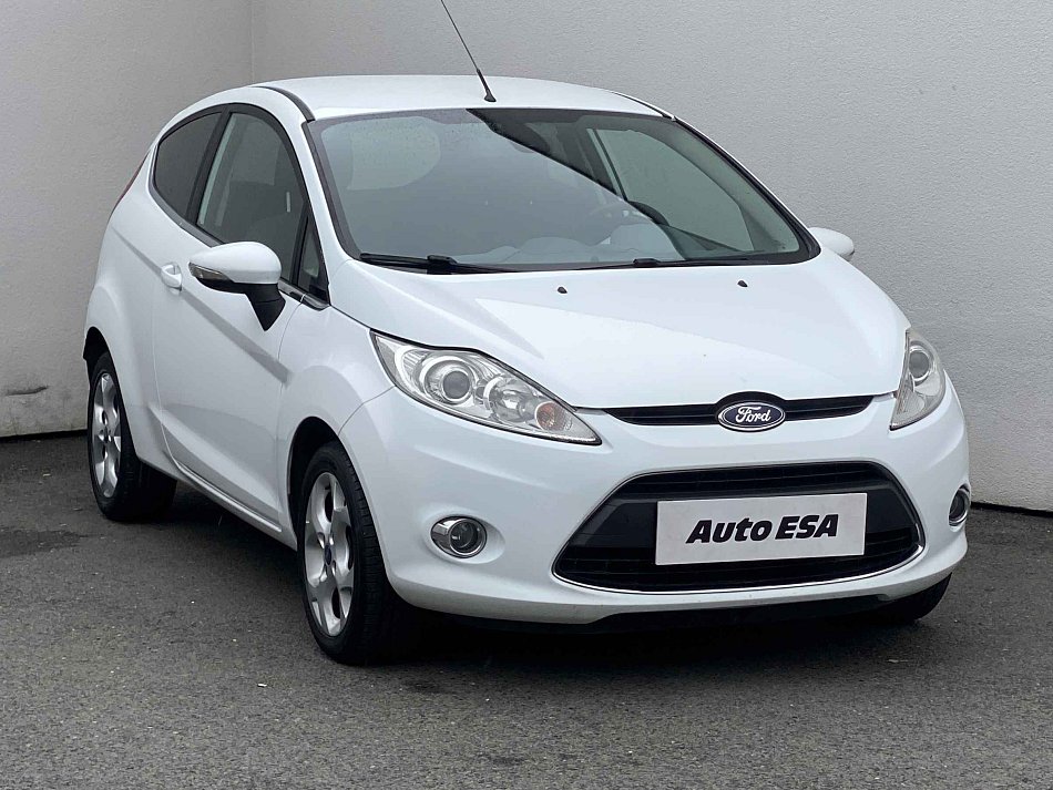 Ford Fiesta 1.4i Titanium