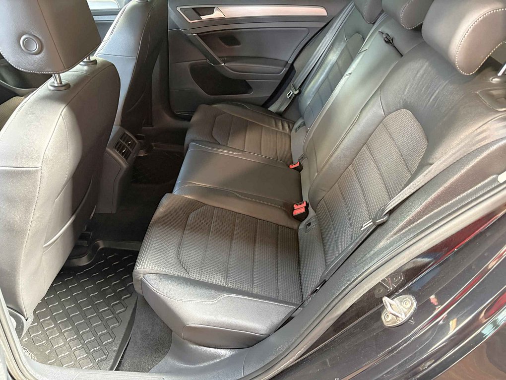 Volkswagen Golf 2.0 TDi  Blue Motion
