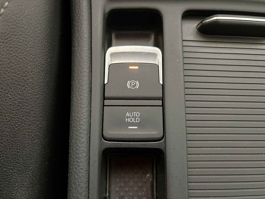 Volkswagen Golf 2.0 TDi  Blue Motion