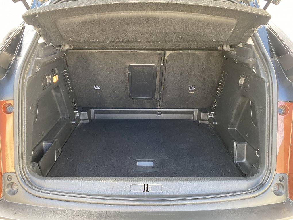Peugeot 3008 1.2 PT Allure