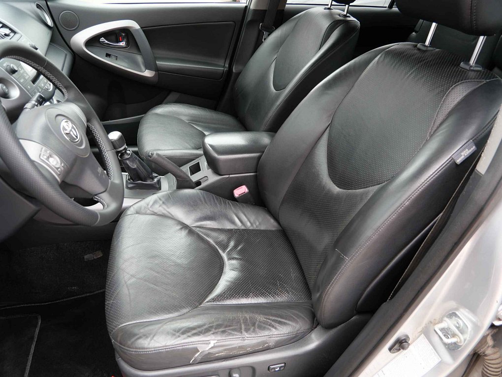 Toyota RAV4 2.2 D-CAT  4x4