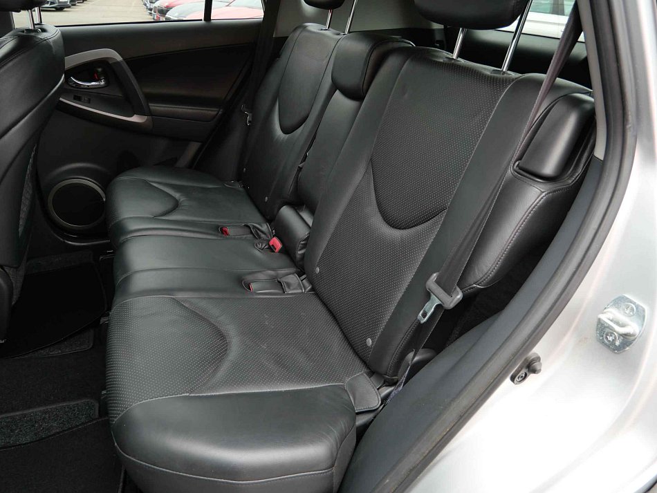 Toyota RAV4 2.2 D-CAT  4x4
