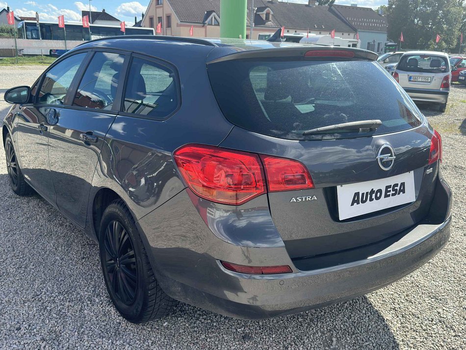 Opel Astra 1.7 CDTi 