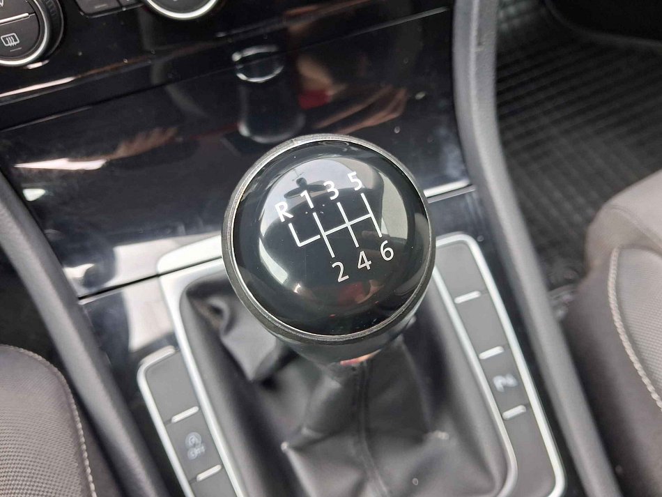 Volkswagen Golf 2.0TDi Highline